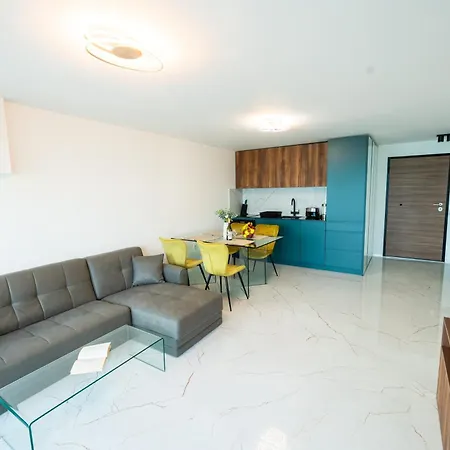 Skyline - Sea View, Pools, Spa&free Parking * Varna