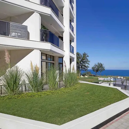Skyline - Sea View, Pools, Spa&free Parking Апартаменти